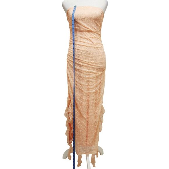 Strapless Peach Lace Midi Dress With Ruched Details & Ruffle Hem Size S - Picture 10 of 12